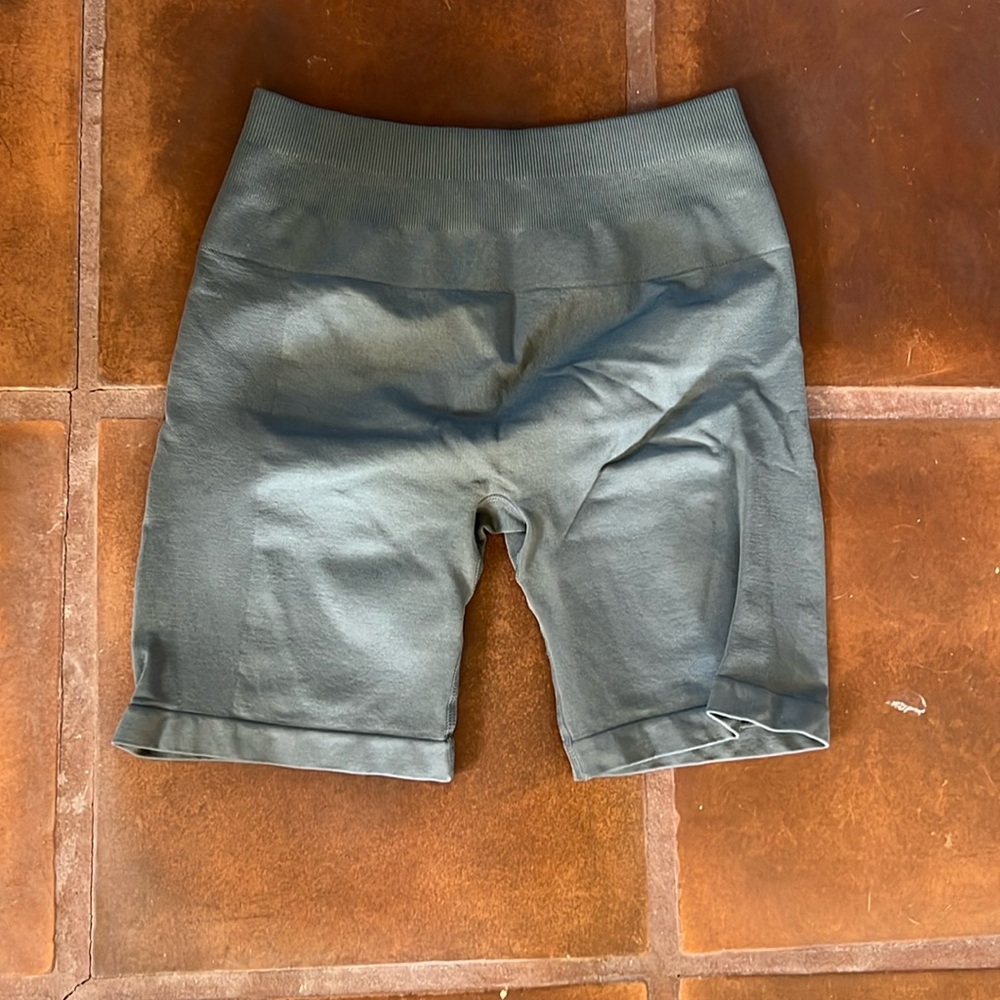 Aurola Sport Shorts